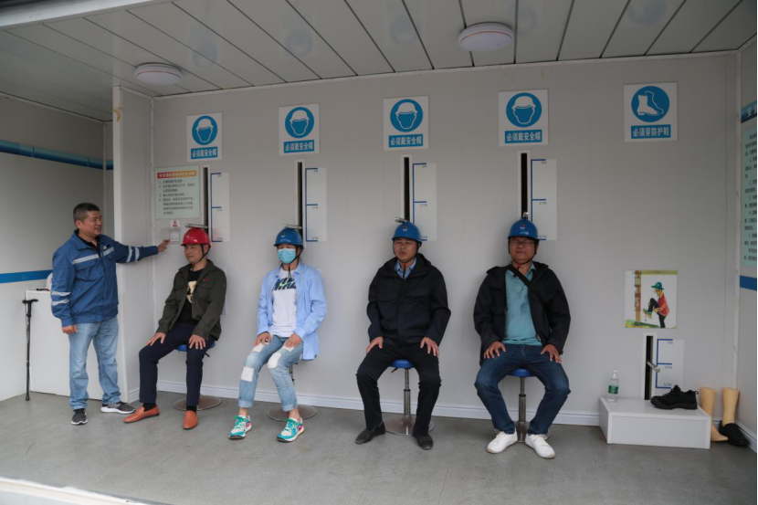 cc390d15a79843deea9799330688701